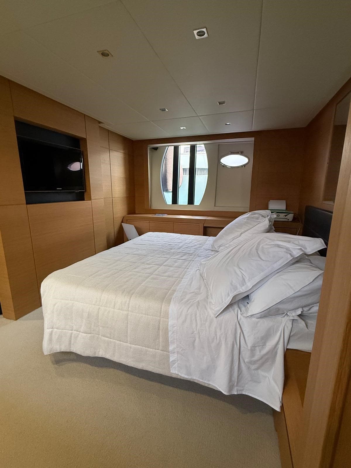 Pershing Pershing 64' usato - foto hero 20