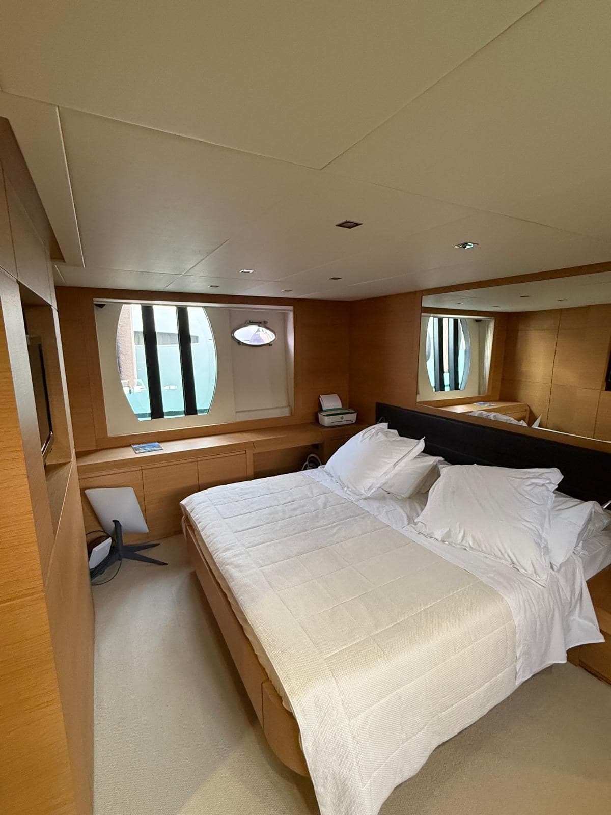 Pershing Pershing 64' usato - foto hero 18