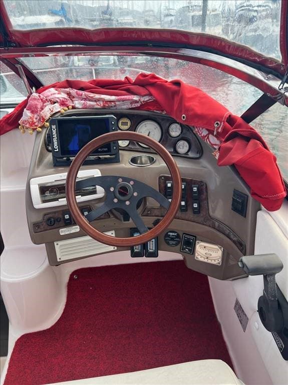 Regal Marine 2550 usato - dettaglio 1