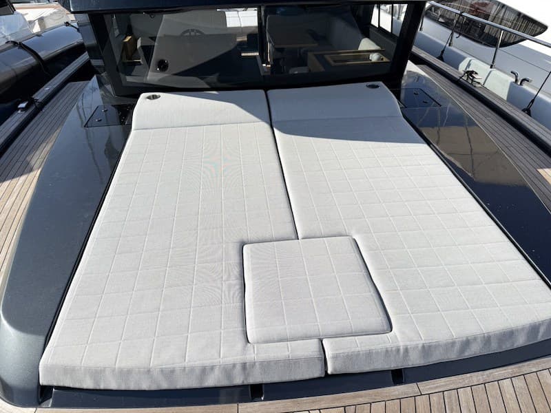 Pardo Yachts Gt 52 - Deck View Pardo Yachts Gt 52 - Deck View