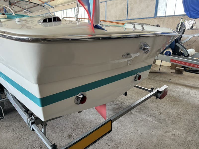 Riva Rudy - Detail View 1 Riva Rudy - Detail View 1