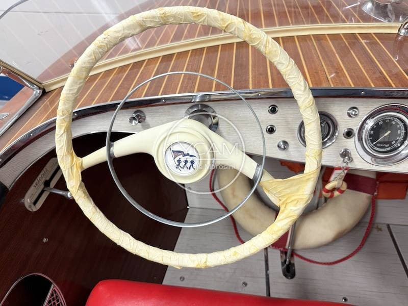 Riva Ariston Cadillac usato - foto hero 13