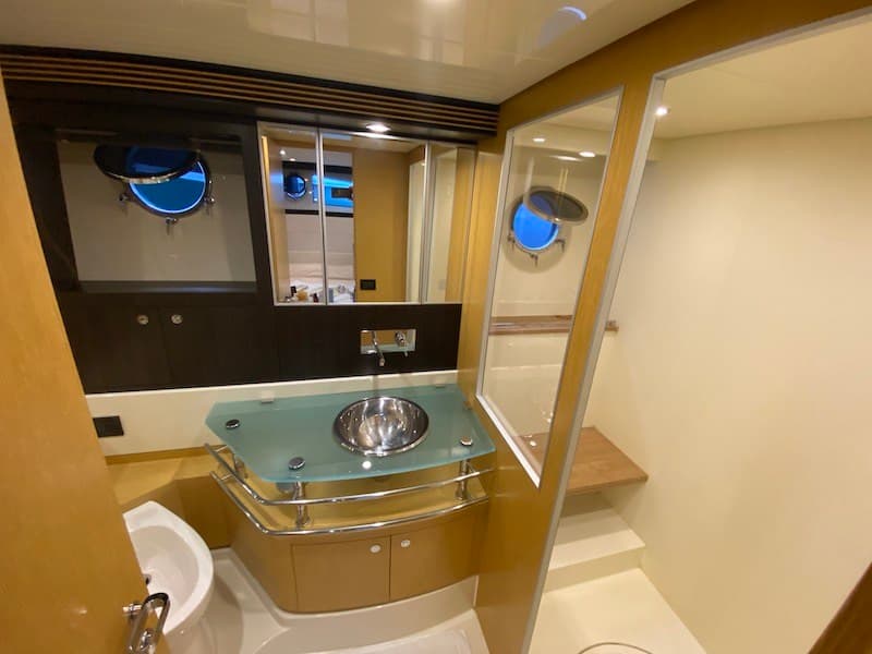 Riva VERTIGO 63 used - hero image 17