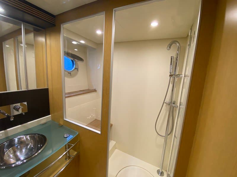 Riva VERTIGO 63 used - hero image 18