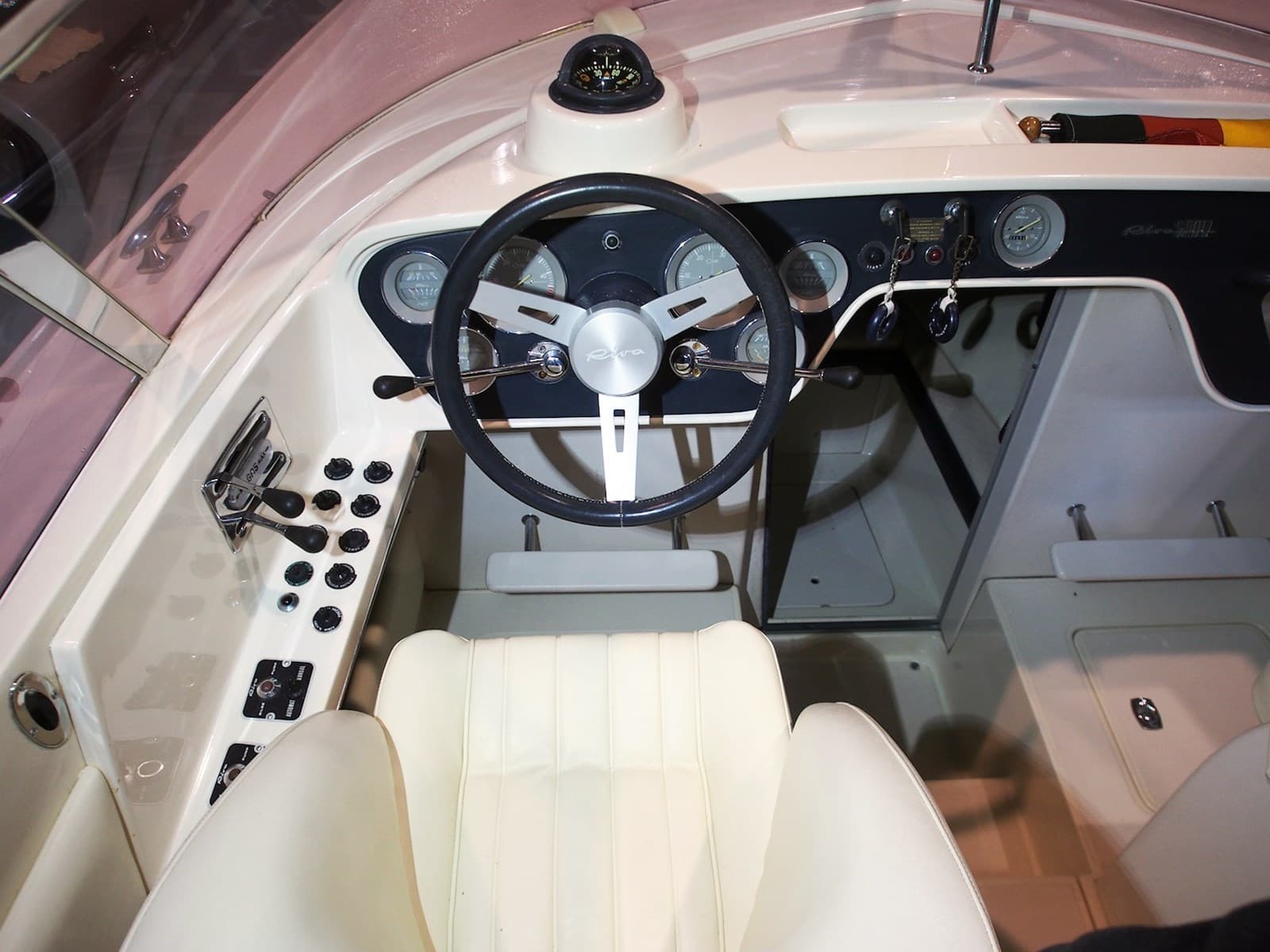 Riva SAINT TROPEZ usato - foto hero 12