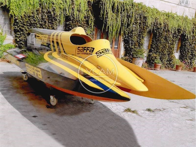 Renato Molinari Racer Motonautica Categoria R3 - Detail View 1 Renato Molinari Racer Motonautica Categoria R3 - Detail View 1