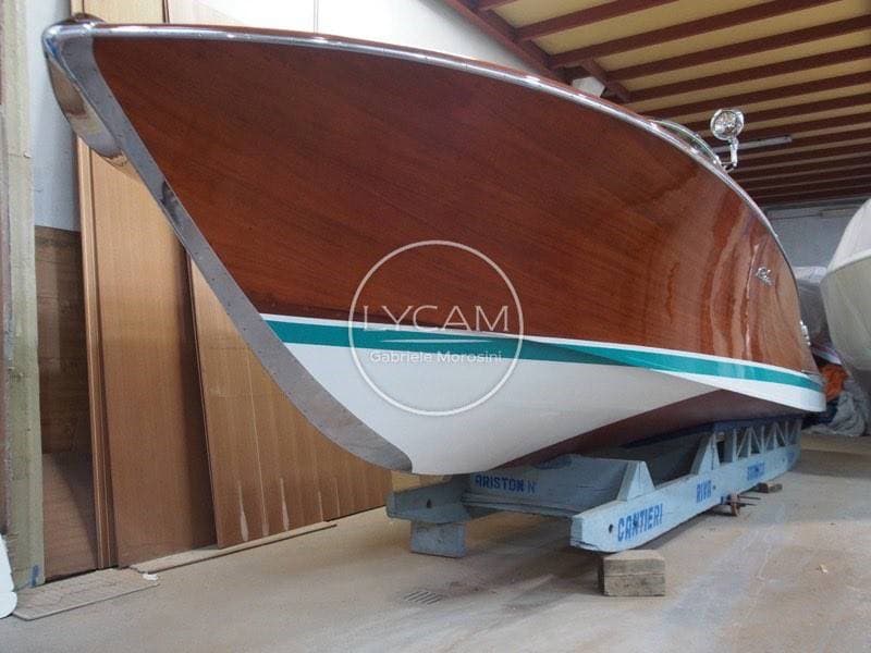 Riva Super Ariston - Detail View 1 Riva Super Ariston - Detail View 1