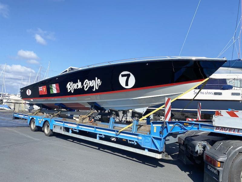 Cigarette R.T. 36 Wide Body - Deck View Cigarette R.T. 36 Wide Body - Deck View