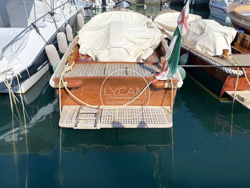 Mussini Utility 748 - Deck View Mussini Utility 748 - Deck View