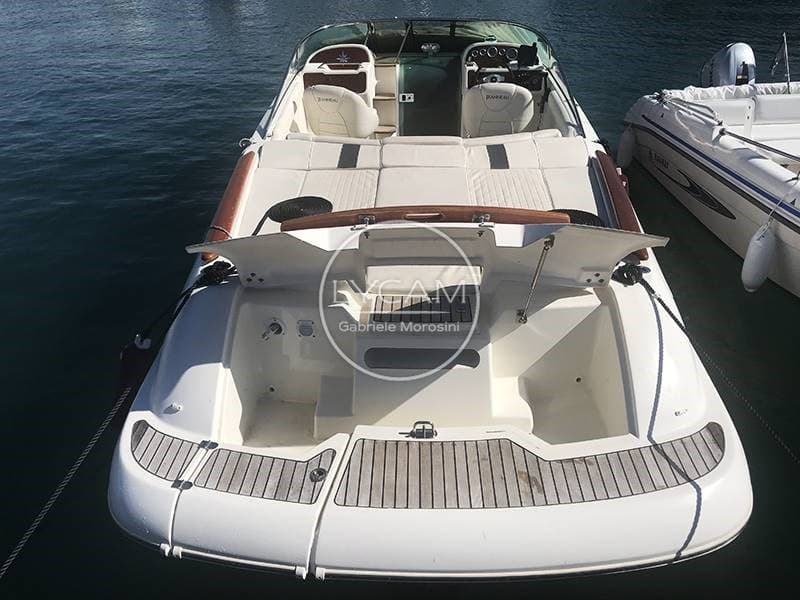 Jeanneau Runabout 755 - Deck View Jeanneau Runabout 755 - Deck View