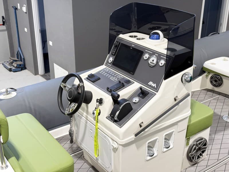 BWA Nautica BWA 9000 usato - foto hero 11