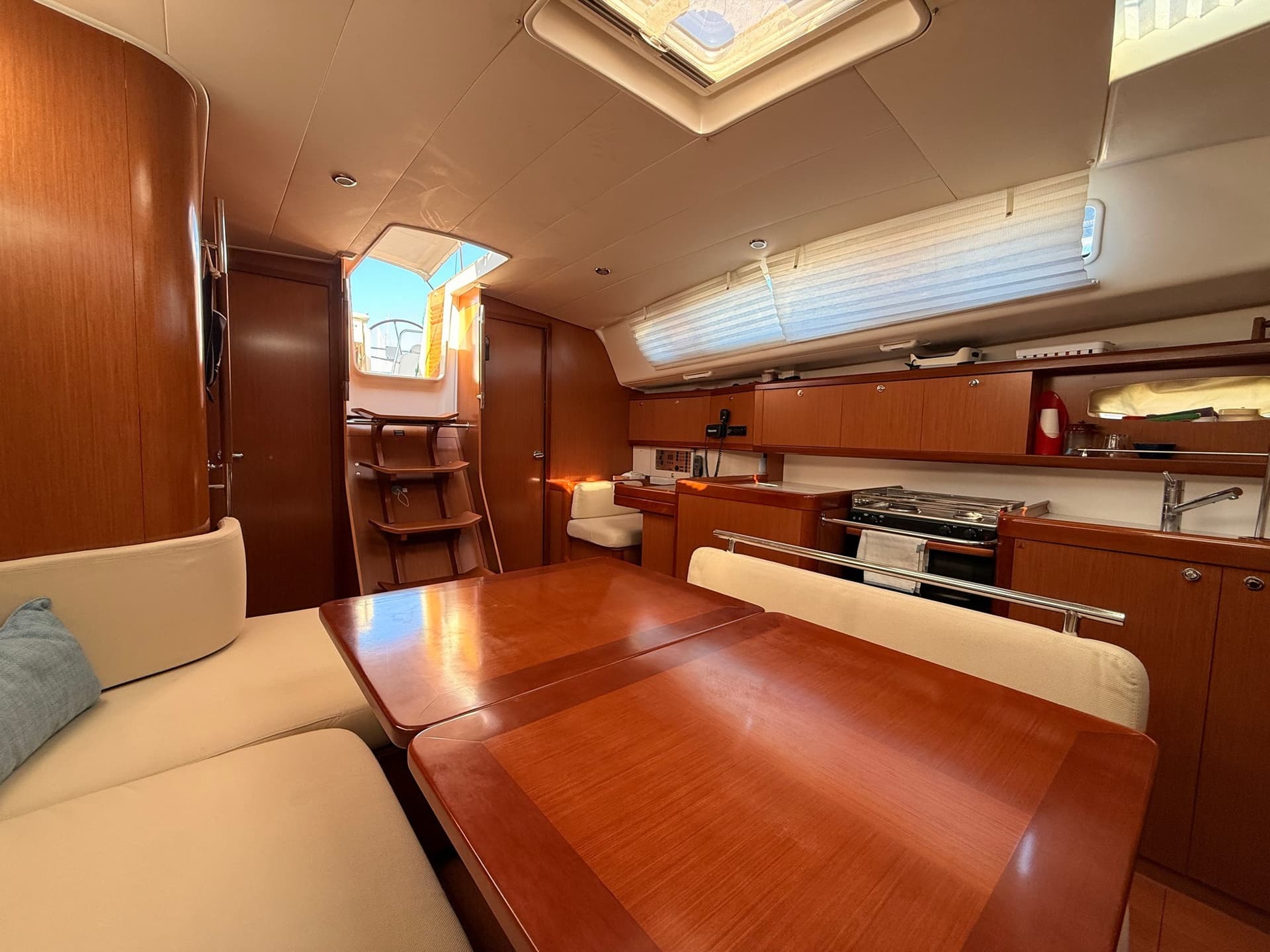 Beneteau OCEANIS 43 usato - foto hero 14