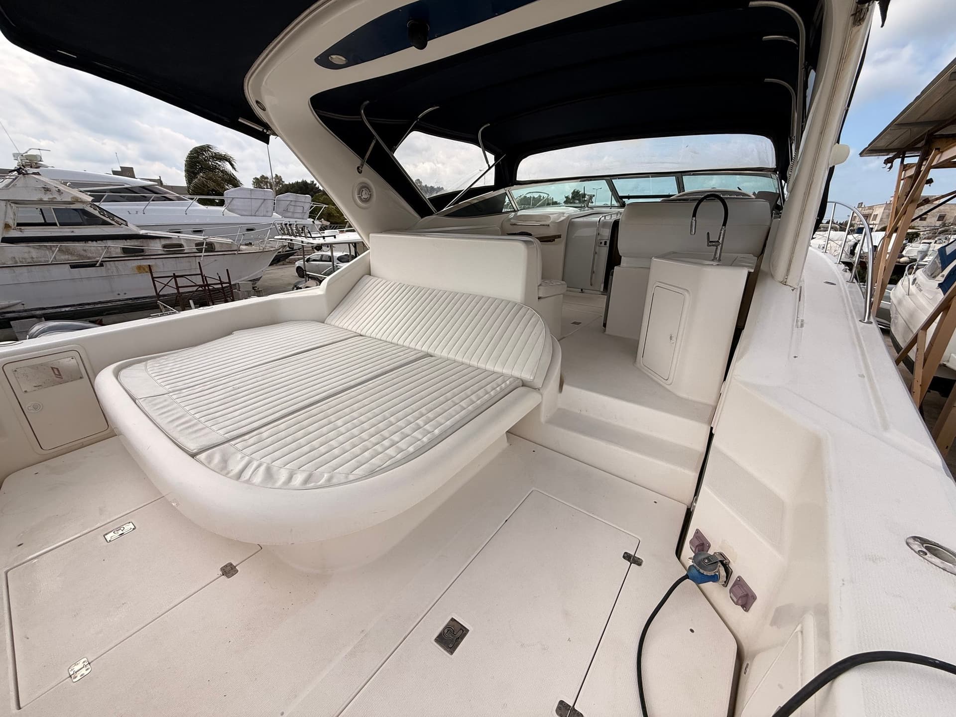 Riviera Marine 4000 Offshore usato - foto hero 7