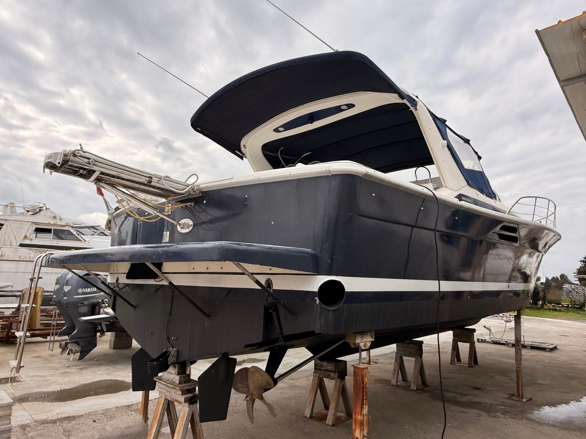 Riviera Marine 4000 Offshore gebraucht - Detail 4