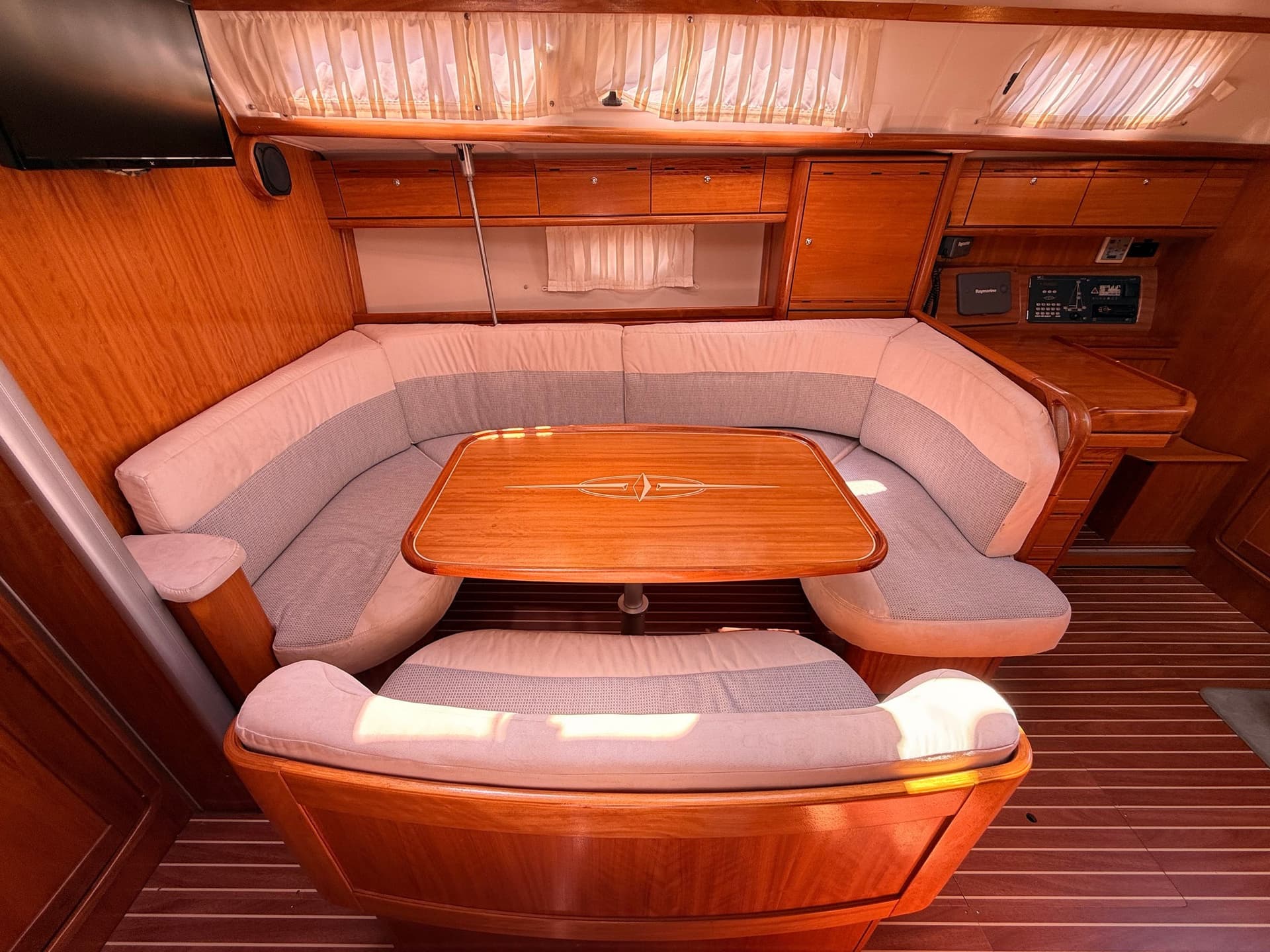 Bavaria 40 Cruiser usato - foto hero 14