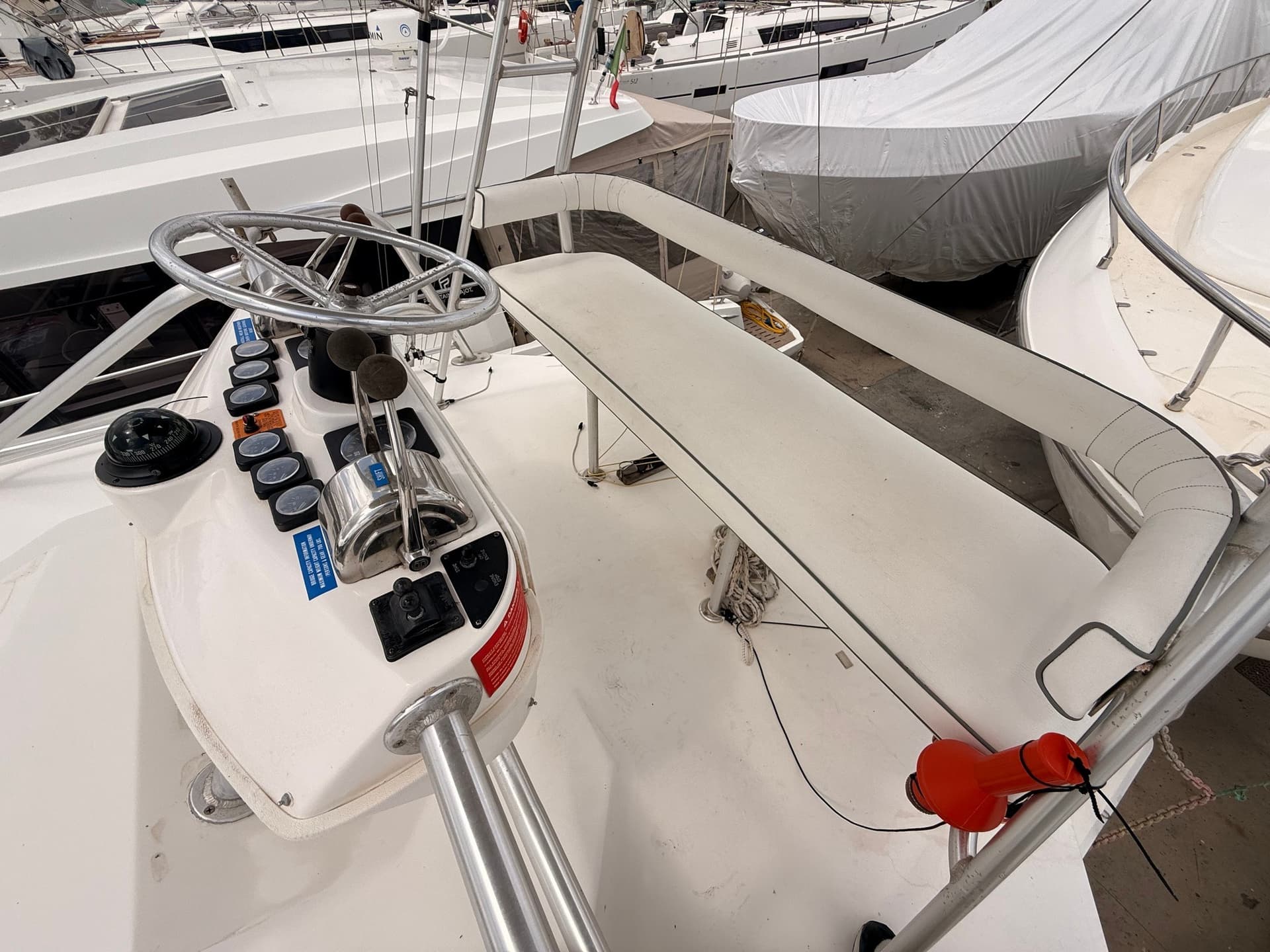 Luhrs LUHRS 320 FISHERMAN usato - foto hero 4