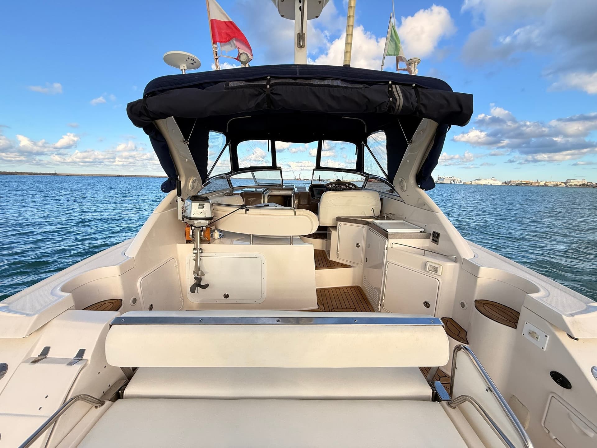 Regal Marine COMMODORE 3560 d'occasion - image hero 6