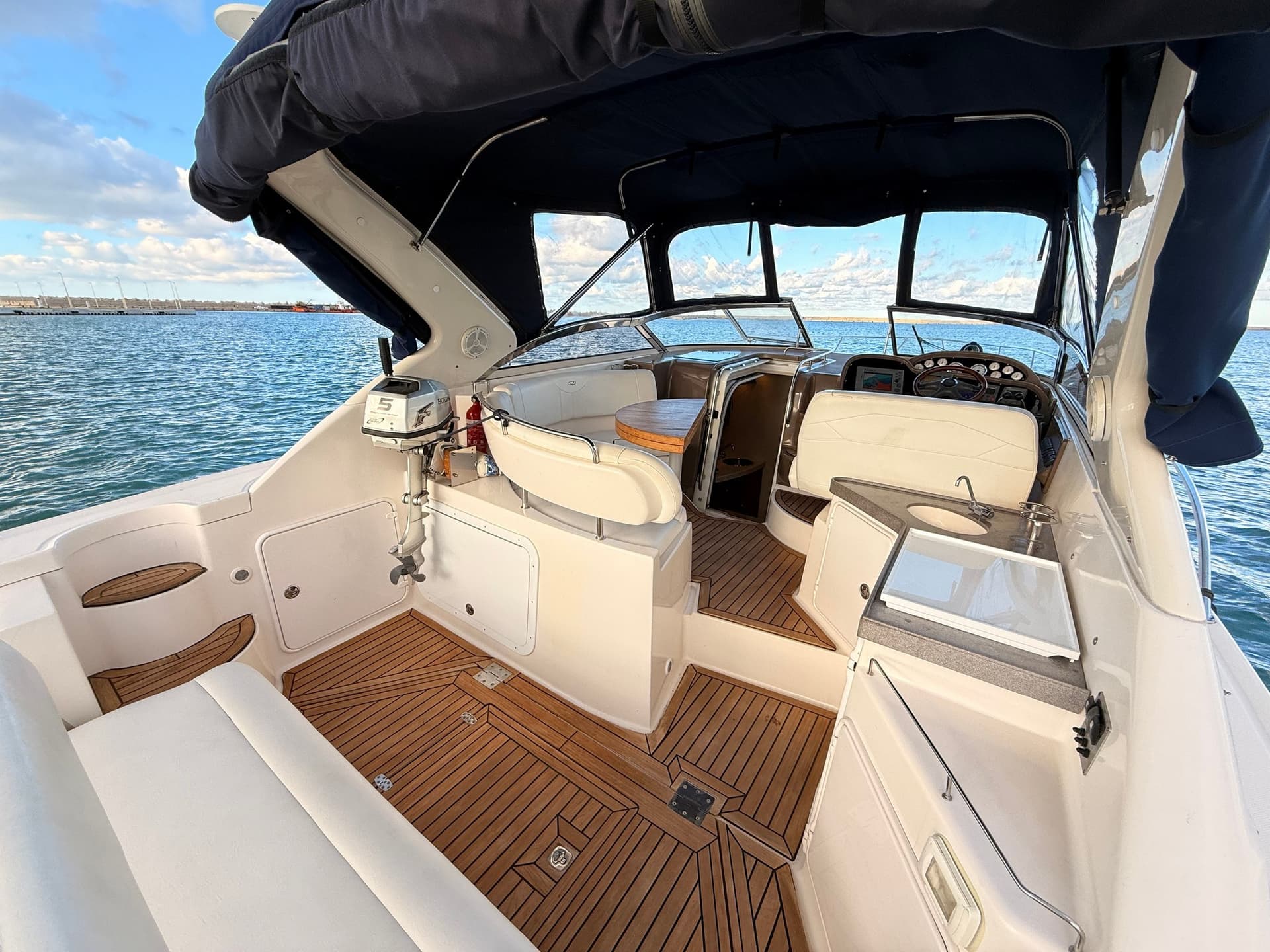 Regal Marine COMMODORE 3560 d'occasion - image hero 7