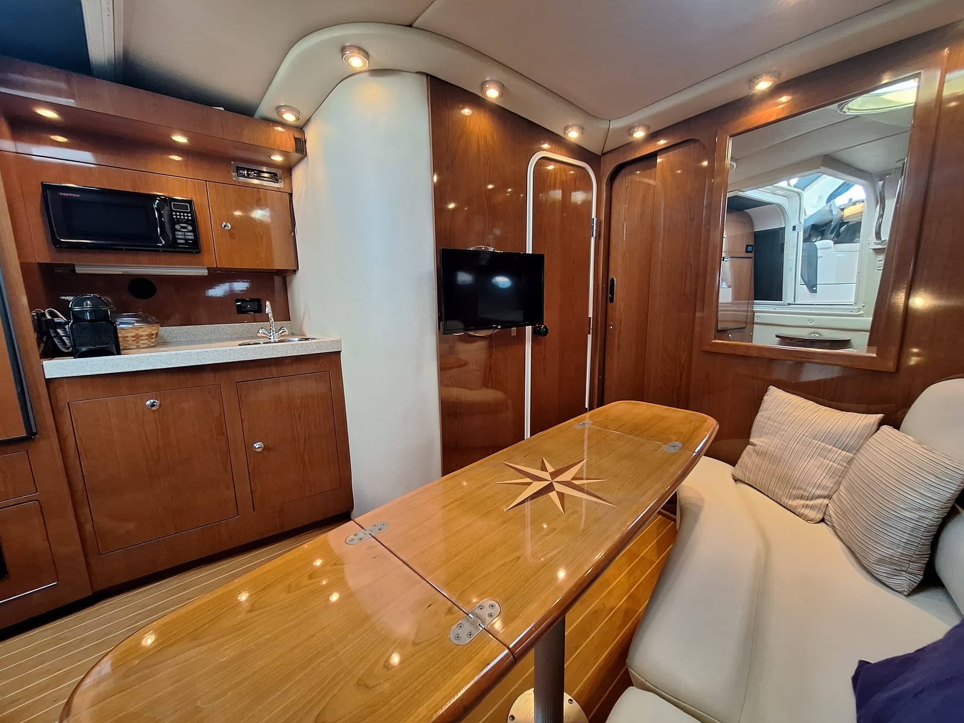 Regal Marine COMMODORE 3560 d'occasion - image hero 15