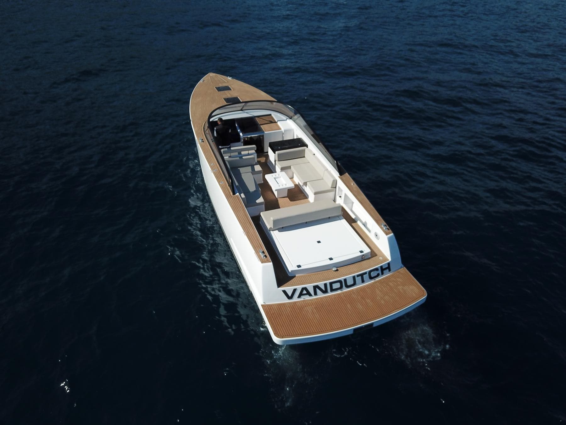 Vandutch Vandutch 48 - Detail View 1 Vandutch Vandutch 48 - Detail View 1