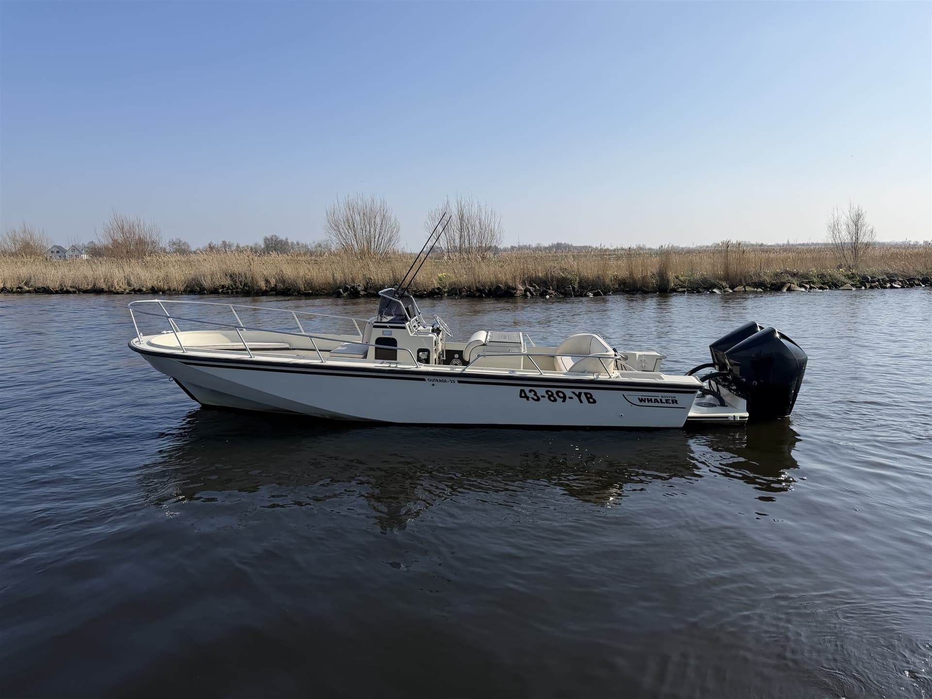 Boston Whaler Outrage 25 usato - dettaglio 2