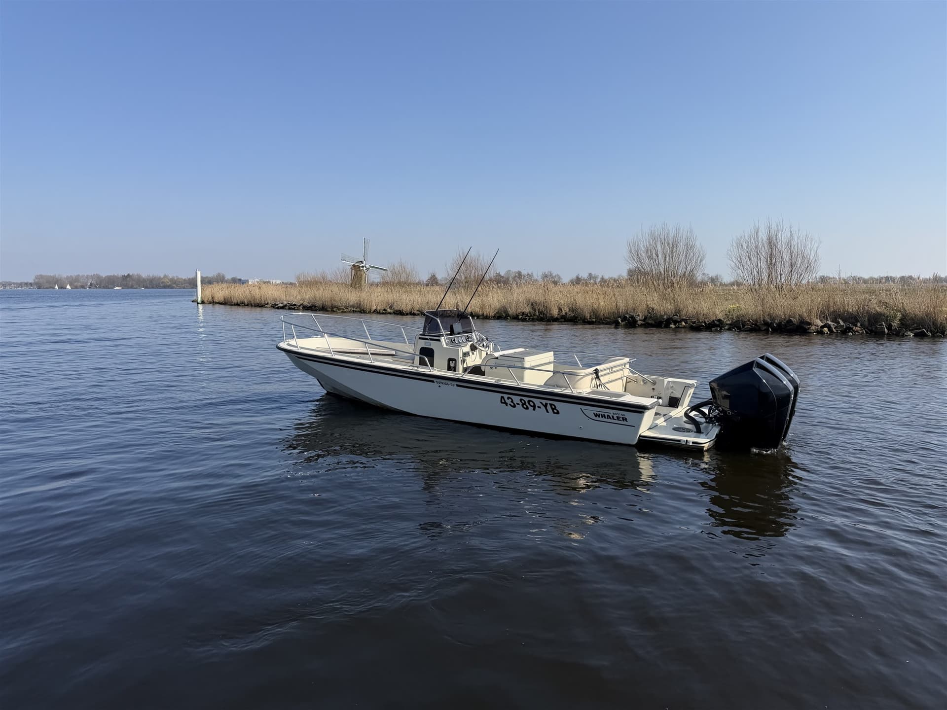 Boston Whaler Outrage 25 usato - dettaglio 3