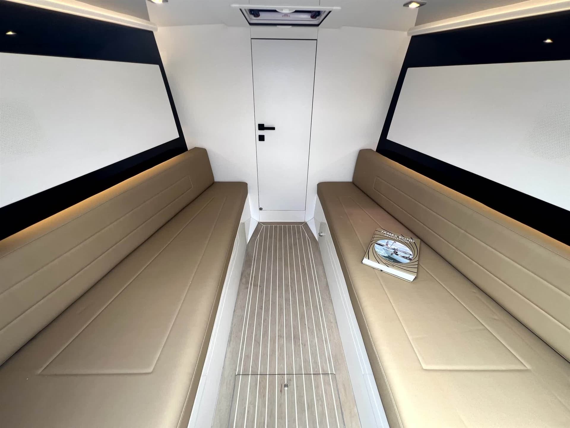 Vandutch 32 - Goldfinger gebraucht - Hauptbild 16