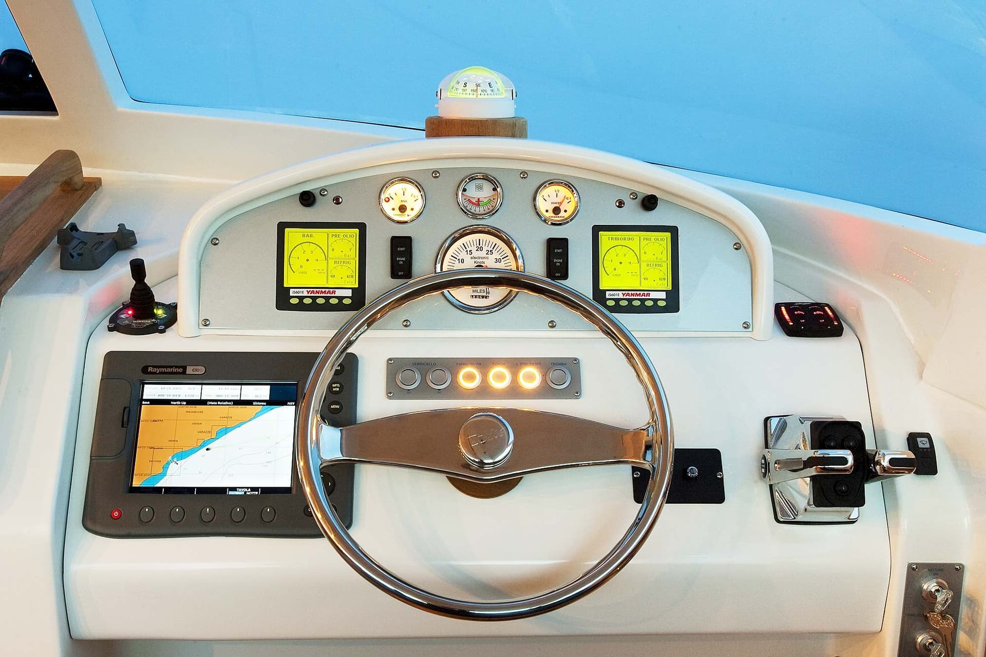 Toy Marine Toy 36 - Interior View Toy Marine Toy 36 - Interior View