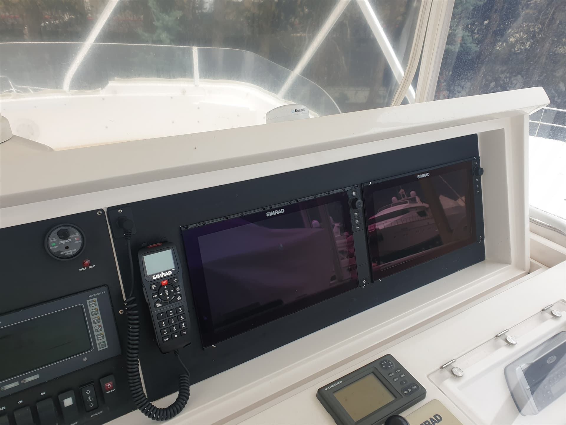 Bertram Yacht 450 Convertible used - hero image 7