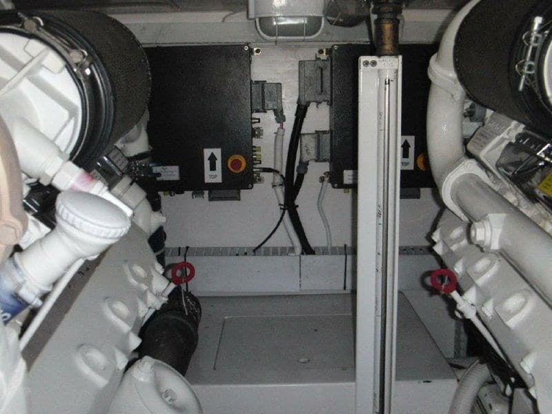 Bertram Yacht 450 Convertible used - hero image 15