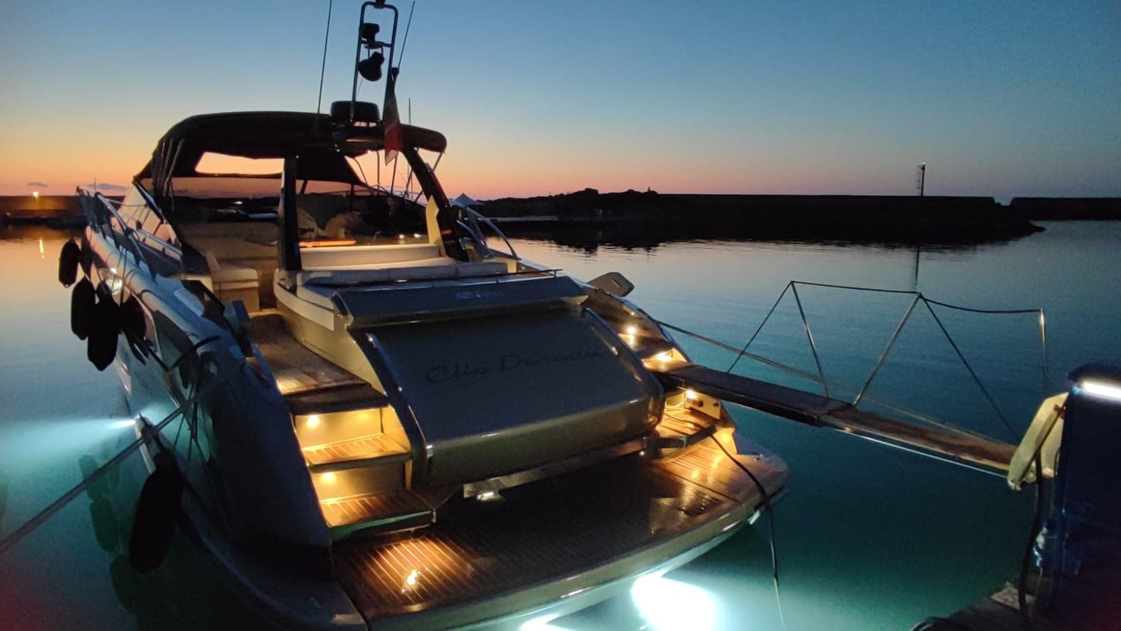 Riva 56 Rivale - Interior View Riva 56 Rivale - Interior View