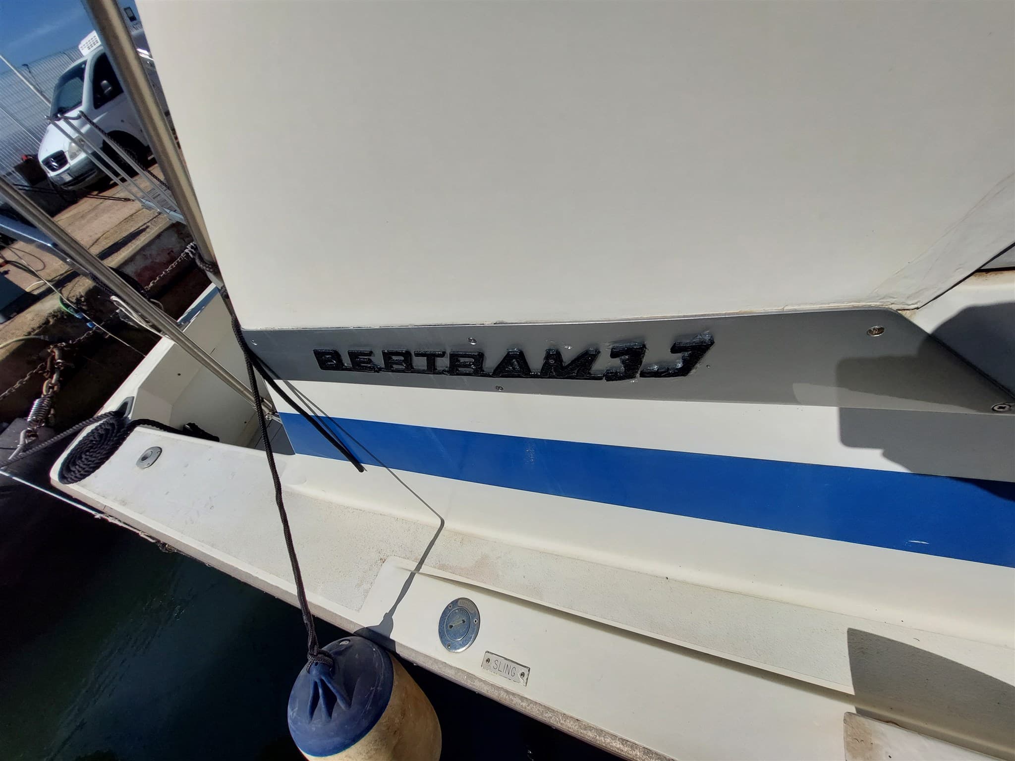 Bertram Yacht 33' Fbc - Interior View Bertram Yacht 33' Fbc - Interior View