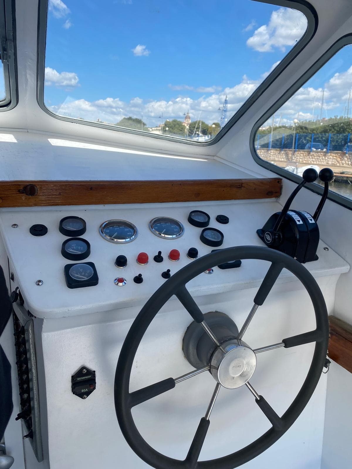 Striker Boats STRIKER 34 used - hero image 8