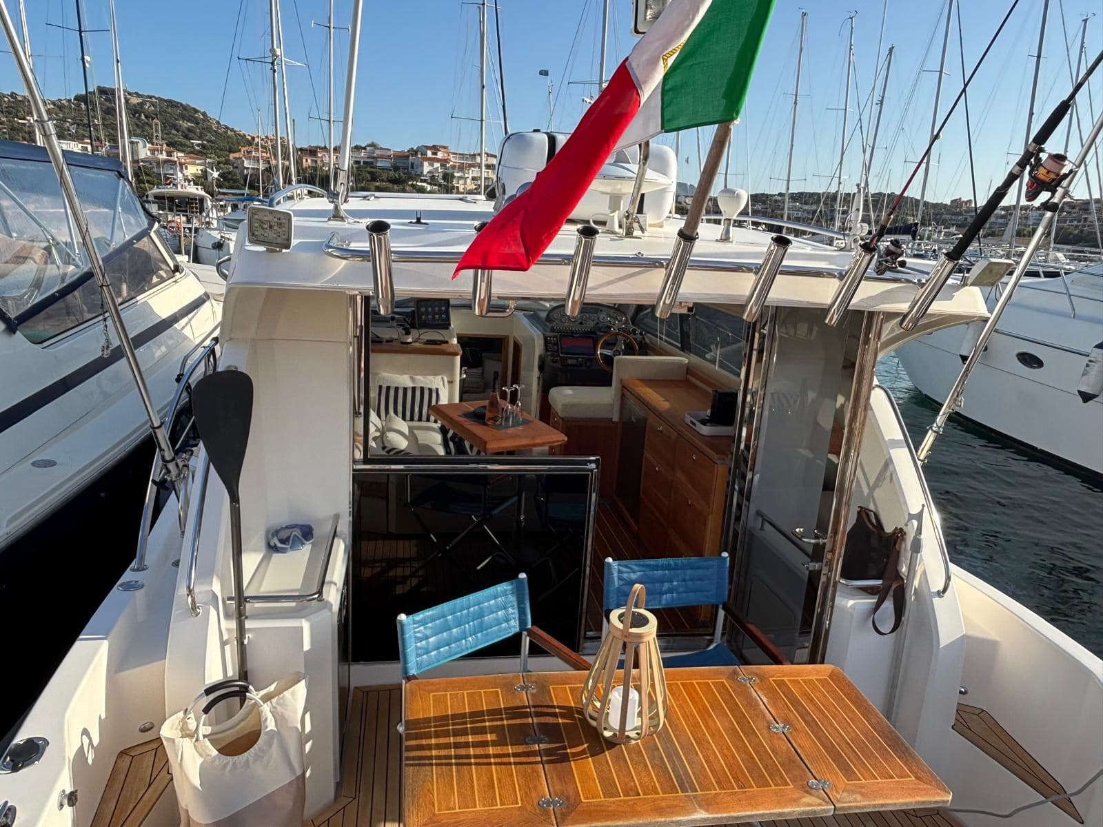 Riviera Marine 3600 Sport Yacht - Interior View Riviera Marine 3600 Sport Yacht - Interior View