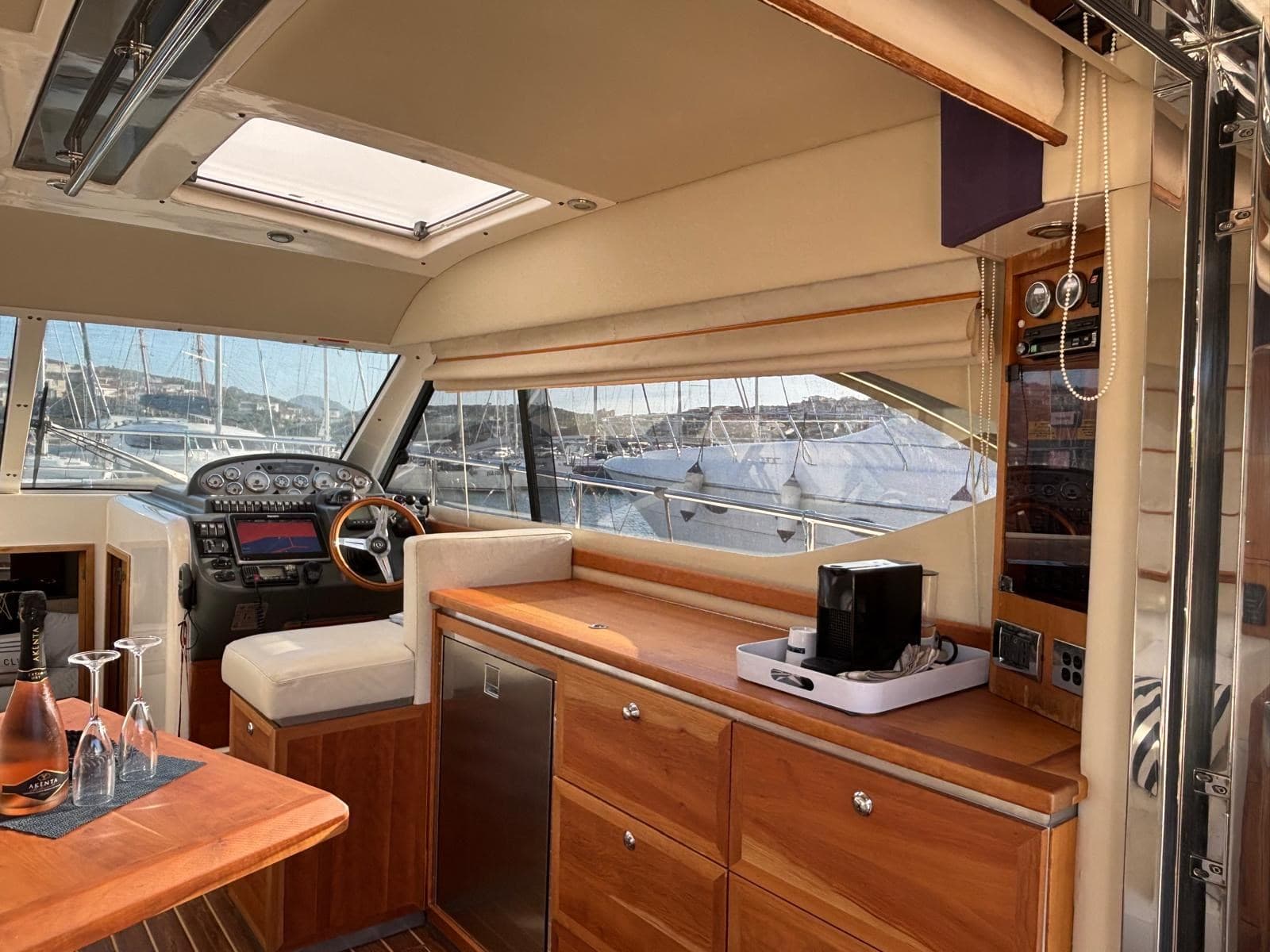 Riviera Marine 3600 SPORT YACHT usato - foto hero 9