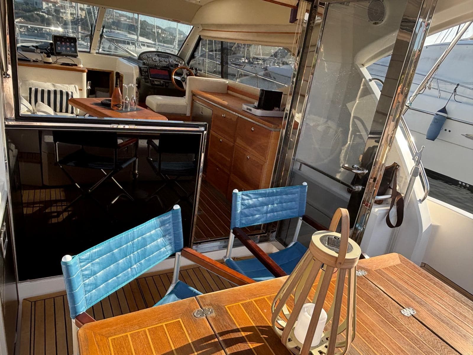 Riviera Marine 3600 Sport Yacht - Deck View Riviera Marine 3600 Sport Yacht - Deck View