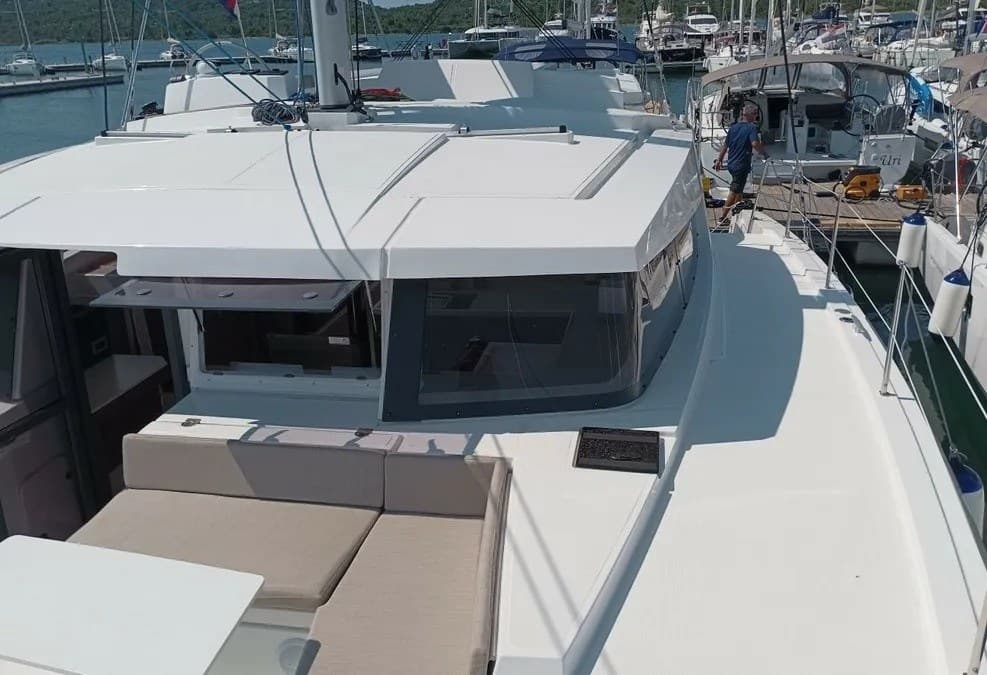 Catana Bali 4.2 usato - foto hero 8
