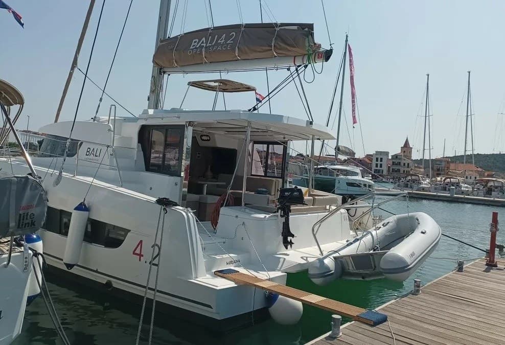 Catana Bali 4.2 usato - dettaglio 2