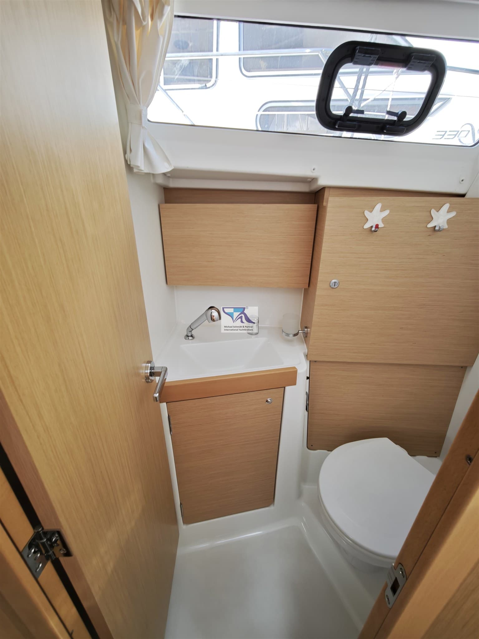 Beneteau OCEANIS 35.1 used - hero image 19