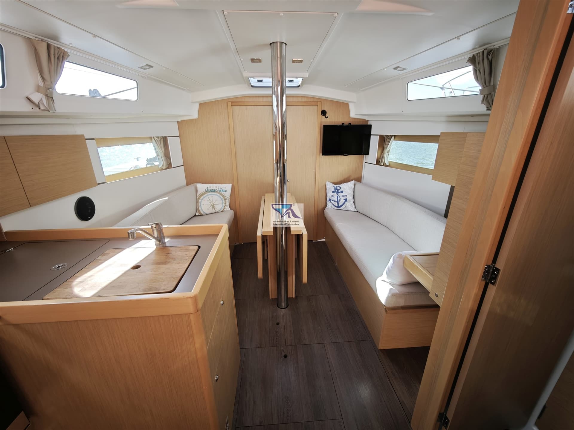 Beneteau OCEANIS 35.1 used - hero image 9
