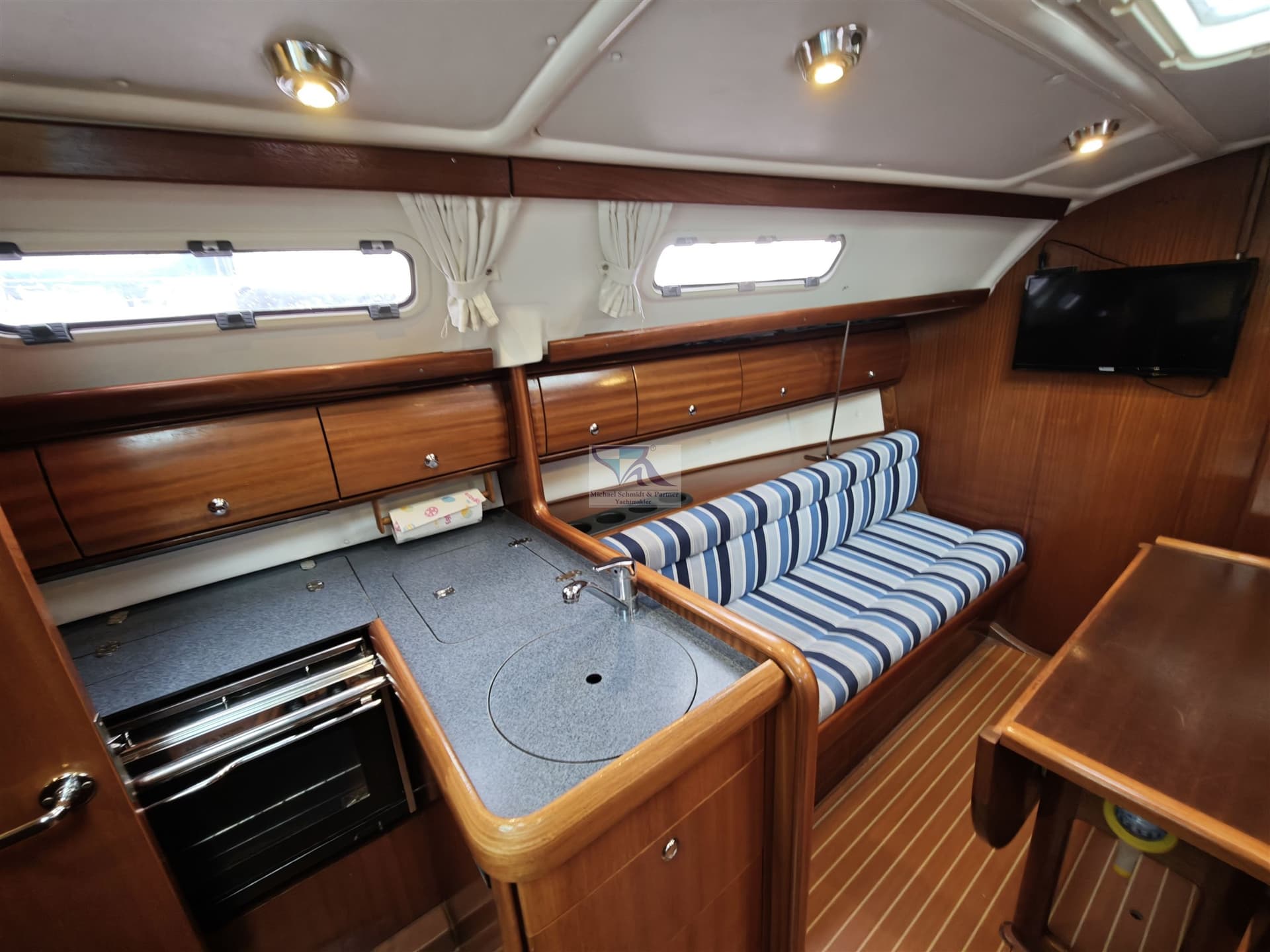 Bavaria 32 Cruiser gebraucht - Hauptbild 17