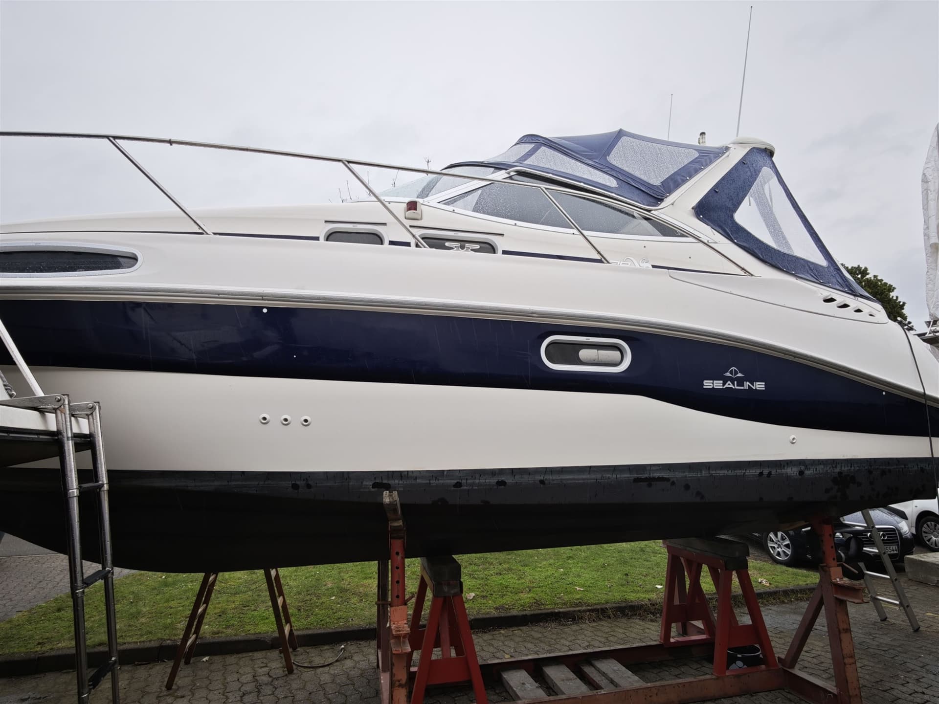 Sealine S 28 used - detail 4
