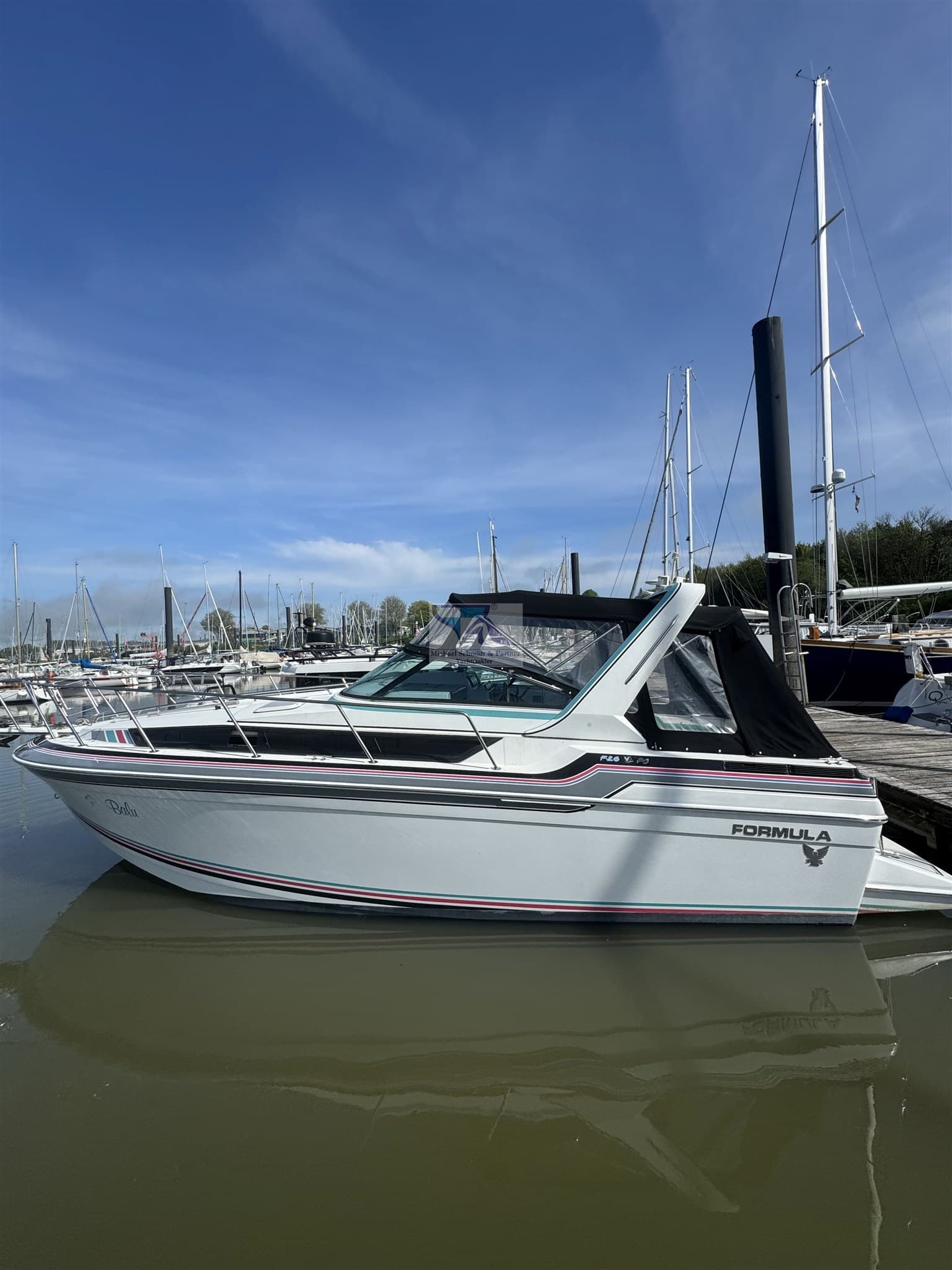 Formula 26 Pc - Main View Formula 26 Pc - Main View