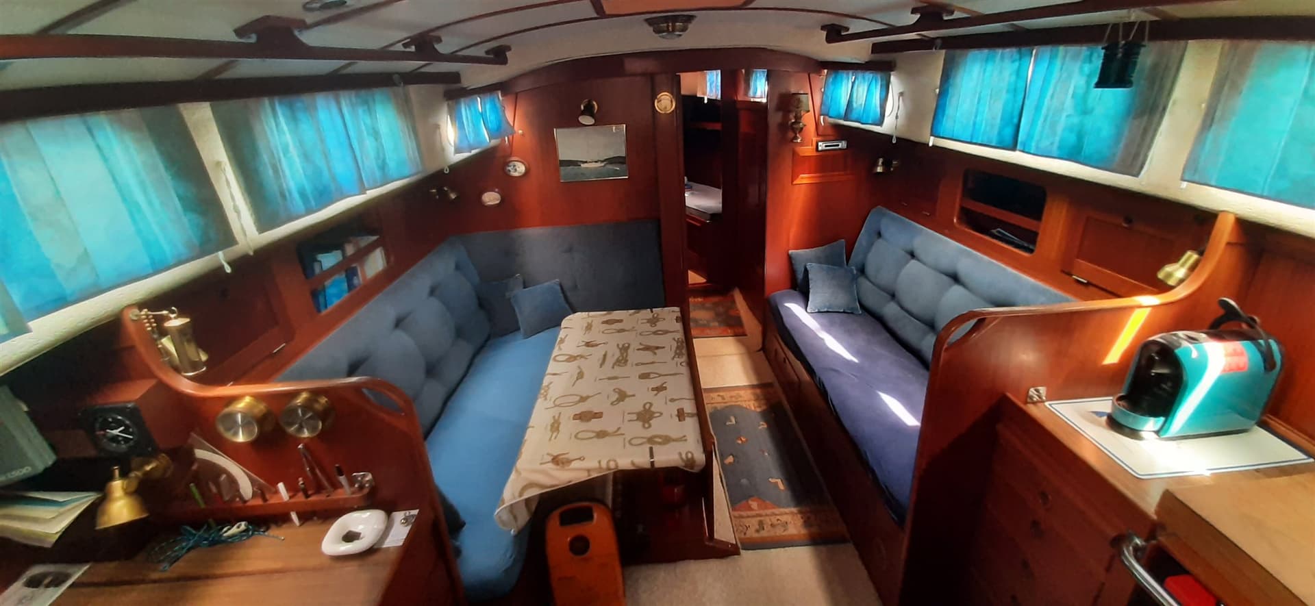 Hallberg Rassy 41 Ketch usato - foto hero 11