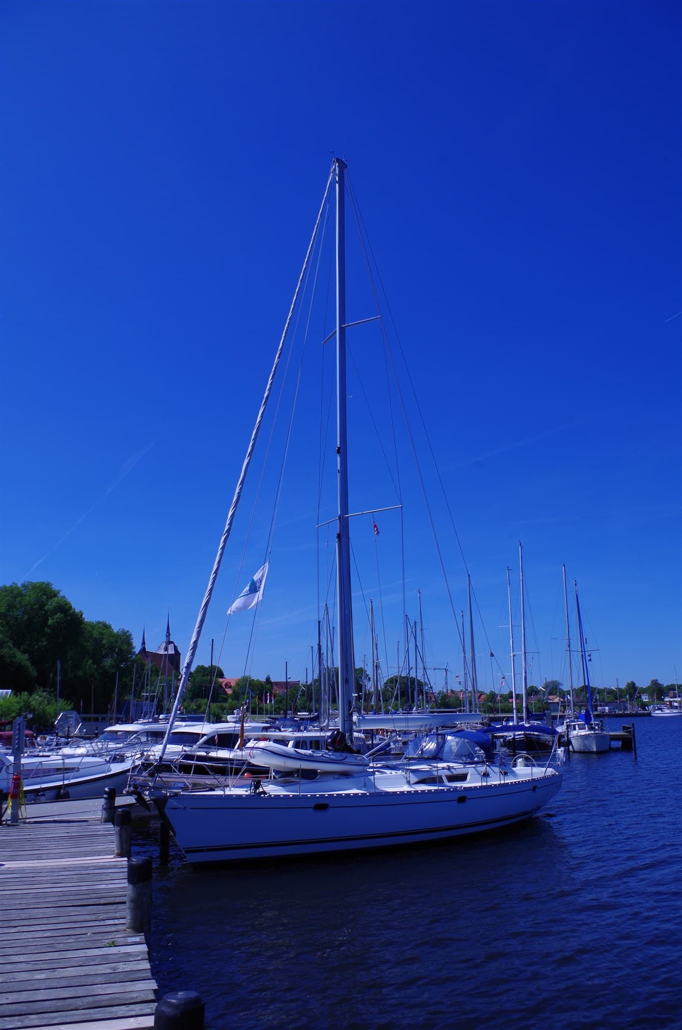 Jeanneau Sun Odyssey 45.2 - Interior View Jeanneau Sun Odyssey 45.2 - Interior View
