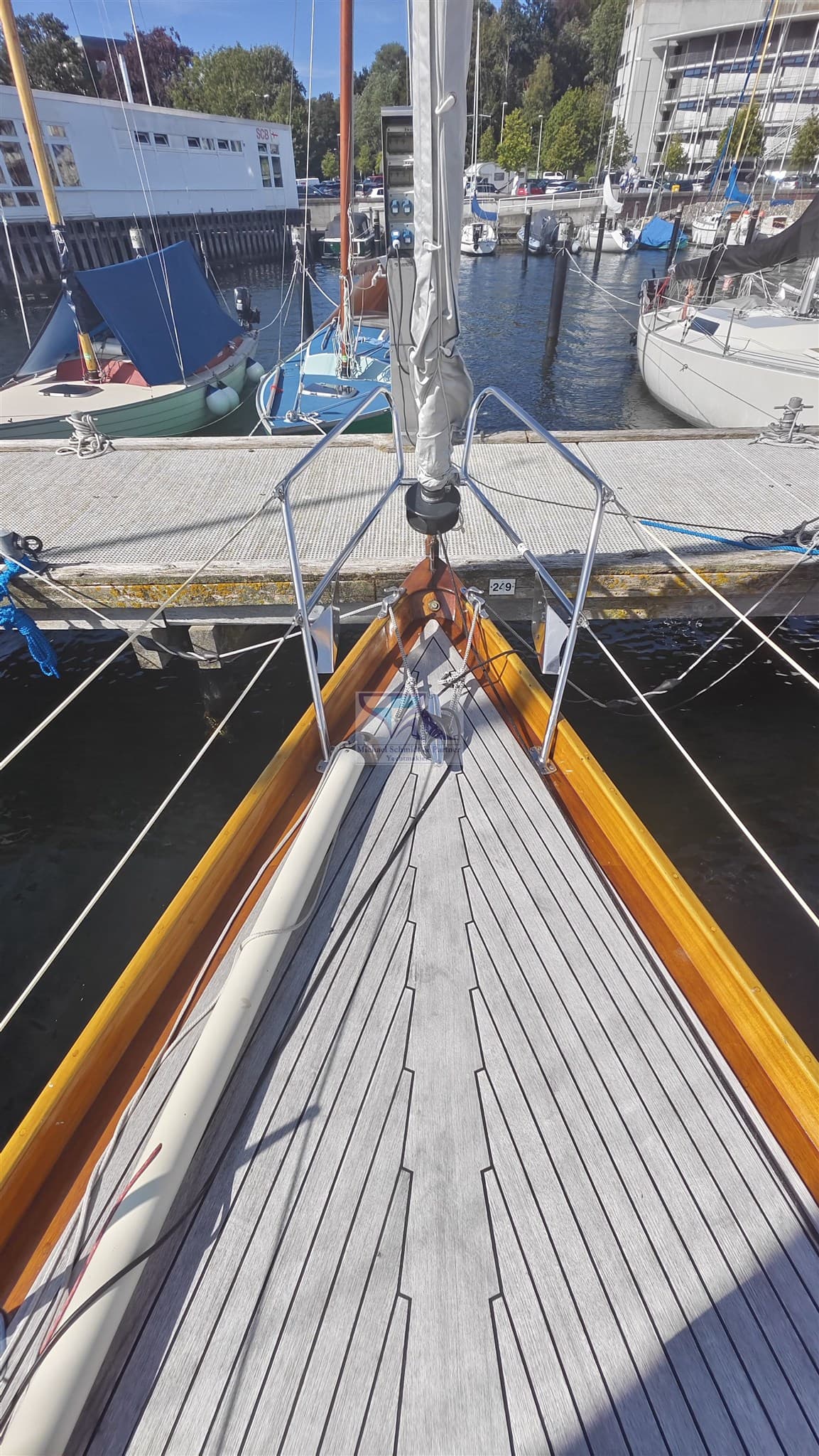 De Dood & Sohn 6 Kr - Deck View De Dood & Sohn 6 Kr - Deck View