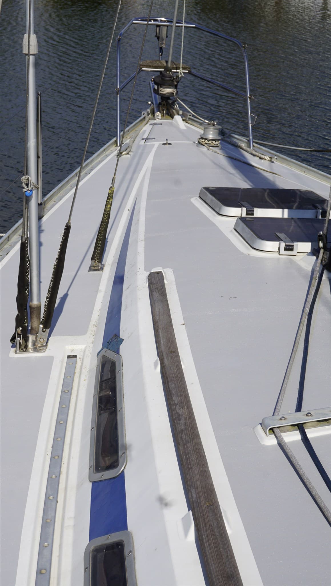 Cantiere del Pardo Grand Soleil 343 - Deck View Cantiere del Pardo Grand Soleil 343 - Deck View