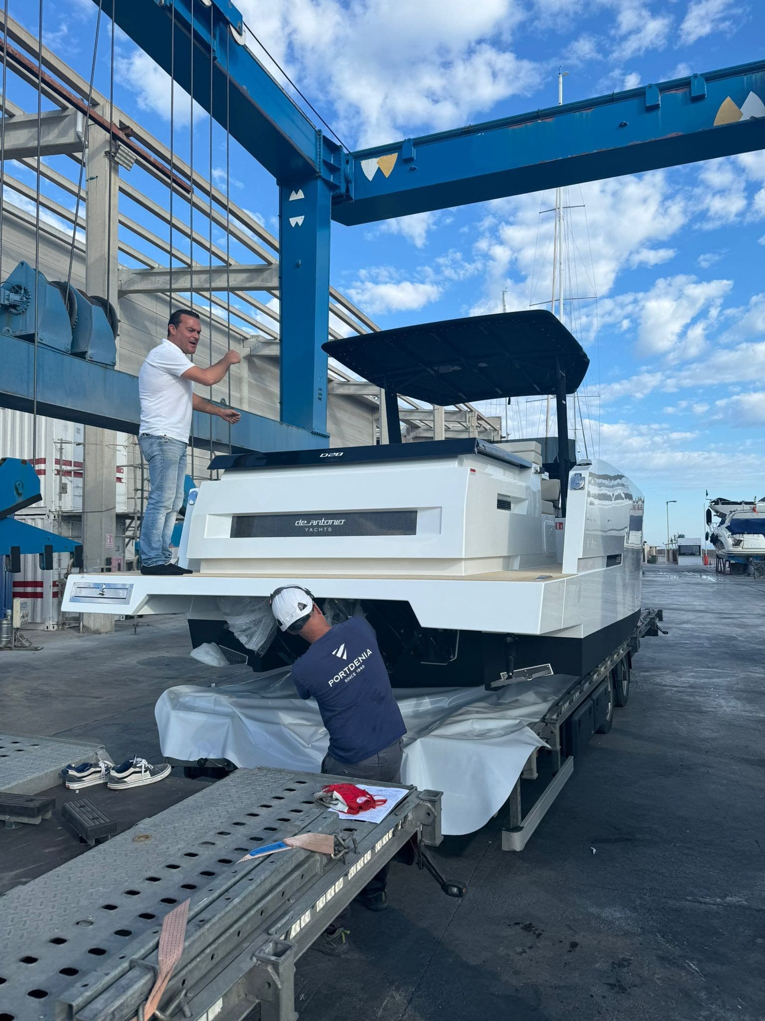 De Antonio Yachts D28 - Interior View De Antonio Yachts D28 - Interior View