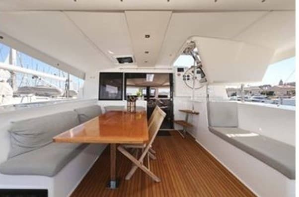 Fountaine Pajot Lucia 40 - Detail View 1 Fountaine Pajot Lucia 40 - Detail View 1