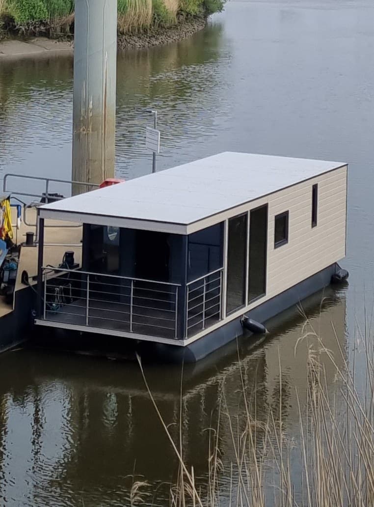 Shogun Hausboot Diy 11,27m - Main View Shogun Hausboot Diy 11,27m - Main View